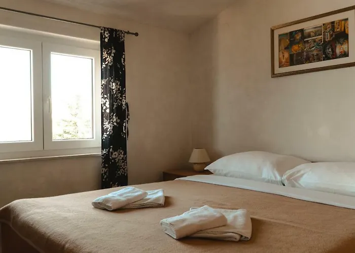 Apartment Njofra