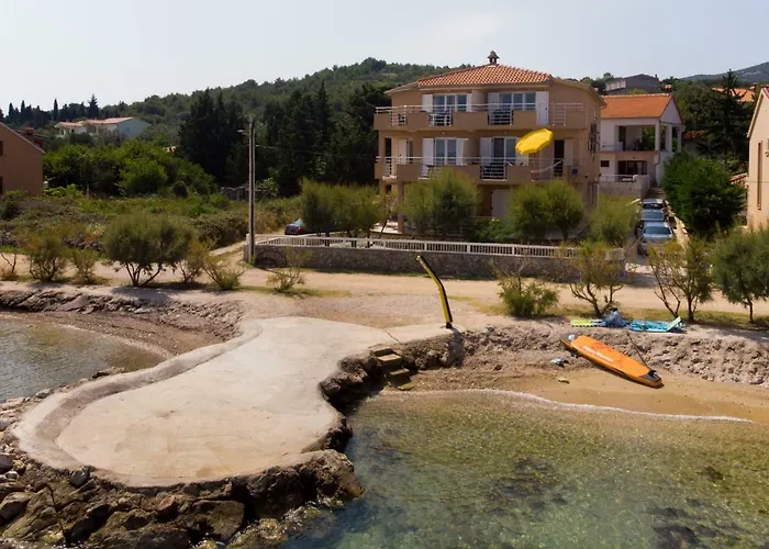 Apartment Njofra
