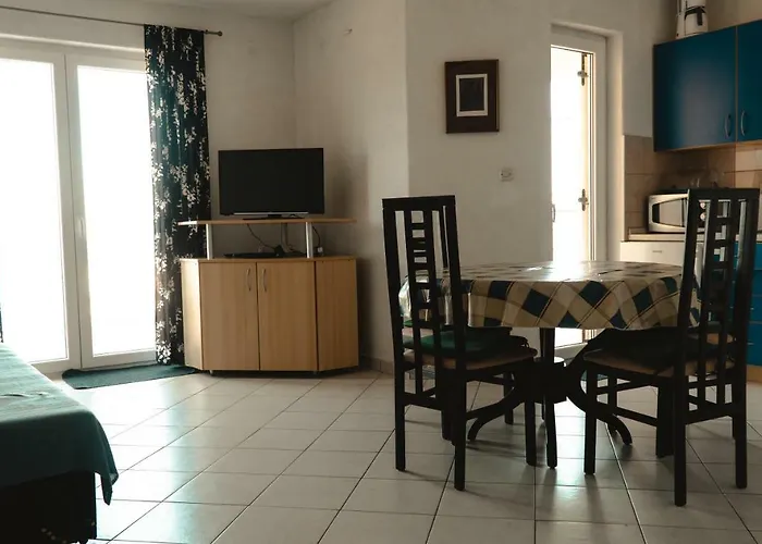 Njofra * Banj